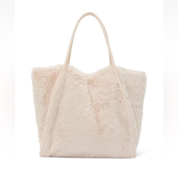 VICTORIA'S SECRET LUXE WHITE FAUX FUR TOTE TRAVEL GYM BAG SNAP CLOSE LOGO NWT - Picture 3 of 11